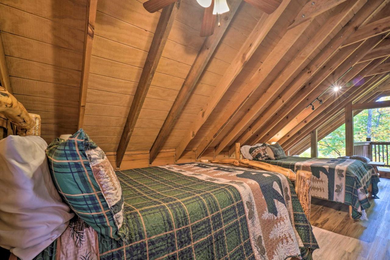 Sevierville Sanctuary Hot Tub, Pool Table And Deck! Екстериор снимка