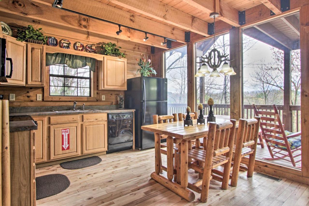 Sevierville Sanctuary Hot Tub, Pool Table And Deck! Екстериор снимка