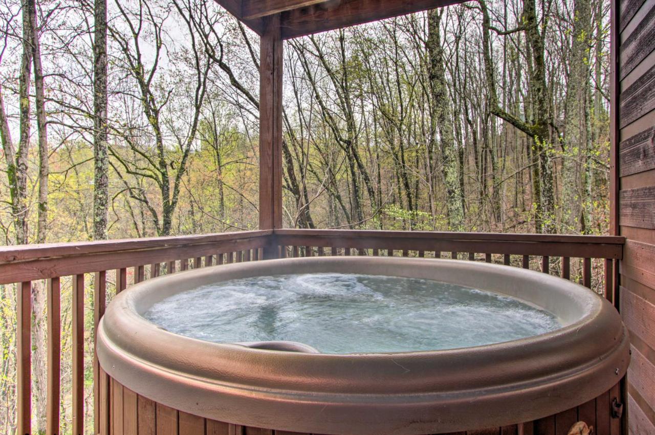 Sevierville Sanctuary Hot Tub, Pool Table And Deck! Екстериор снимка
