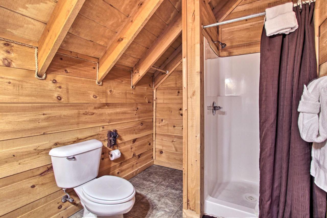 Sevierville Sanctuary Hot Tub, Pool Table And Deck! Екстериор снимка